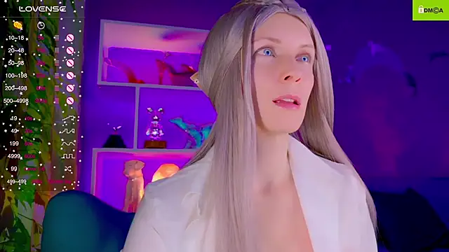 Snapshot of Flash_Summer chatting on November 17, 2025, 11:32 pm Flash Summer online show from November 17, 2025, 11:32 pm