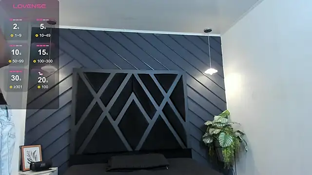 Snapshot of Apolo_Bianco_ chatting on September 13, 2025, 11:26 pm Apolo Bianco online show from September 13, 2025, 11:26 pm