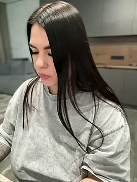 HugeBoobs- online show from March 9, 2025, 4:22 pm