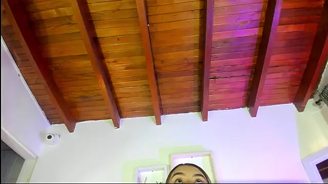 Snapshot of emmy_r chatting on November 26, 2025, 12:06 pm emmy r online show from November 26, 2025, 12:06 pm