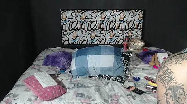 emma onassis 17 online show from January 17, 2025, 3:34 am