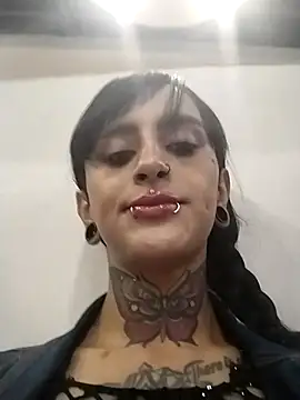 emma onassis 17 online show from March 7, 2025, 8:44 pm