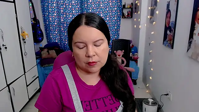 claryssa  online show from September 24, 2025, 8:01 pm