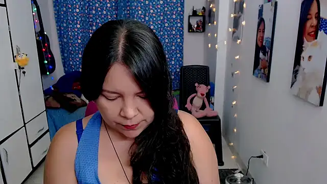 claryssa  online show from October 22, 2025, 8:08 pm