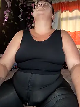 Horny kaylee online show from April 28, 2026, 9:53 pm