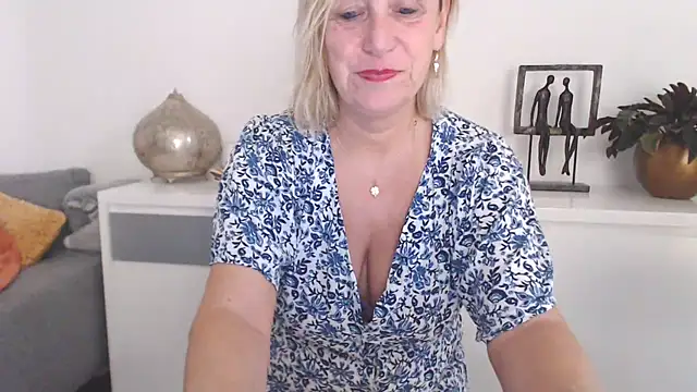 legalyblond online show from October 30, 2025, 9:33 am