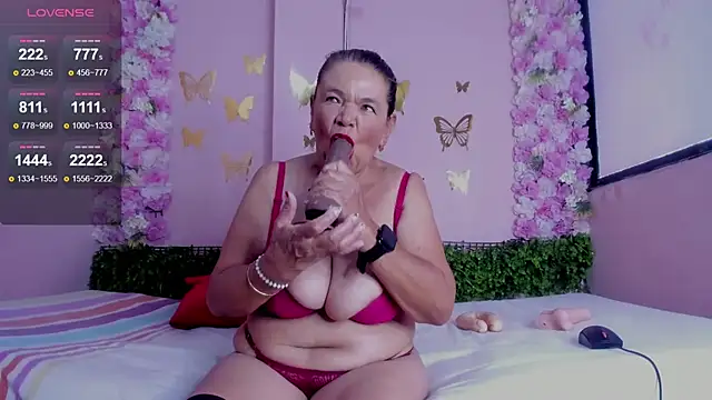grandmother milf online show from July 14, 2026, 1:28 pm