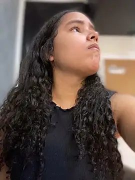 Snapshot of CurlyGirl_1 chatting on December 28, 2024, 7:43 pm CurlyGirl 1 online show from December 28, 2024, 7:43 pm