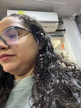 Snapshot of CurlyGirl_1 chatting on January 7, 2025, 12:20 pm CurlyGirl 1 online show from January 7, 2025, 12:20 pm