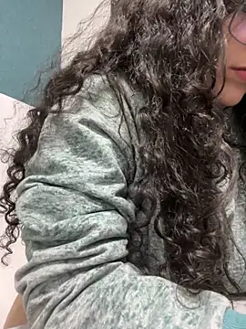 Snapshot of CurlyGirl_1 chatting on January 13, 2025, 6:27 pm CurlyGirl 1 online show from January 13, 2025, 6:27 pm