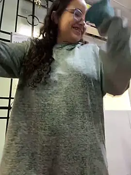 Snapshot of CurlyGirl_1 chatting on February 13, 2025, 5:33 pm CurlyGirl 1 online show from February 13, 2025, 5:33 pm