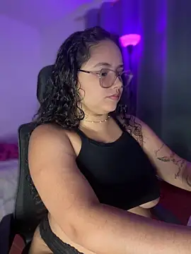 CurlyGirl 1 online show from March 4, 2026, 11:33 pm