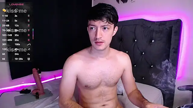 Snapshot of henry_diiaz chatting on November 22, 2025, 11:09 am henry diiaz online show from November 22, 2025, 11:09 am