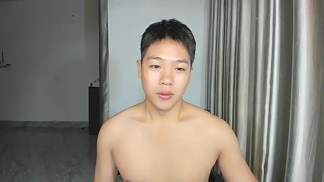 Snapshot of Oliver_Nl chatting on January 11, 2025, 3:44 am Oliver Nl online show from January 11, 2025, 3:44 am