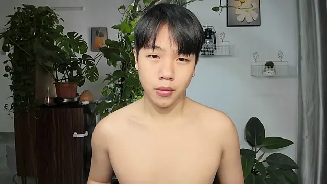 Snapshot of Oliver_Nl chatting on November 21, 2025, 4:44 am Oliver Nl online show from November 21, 2025, 4:44 am