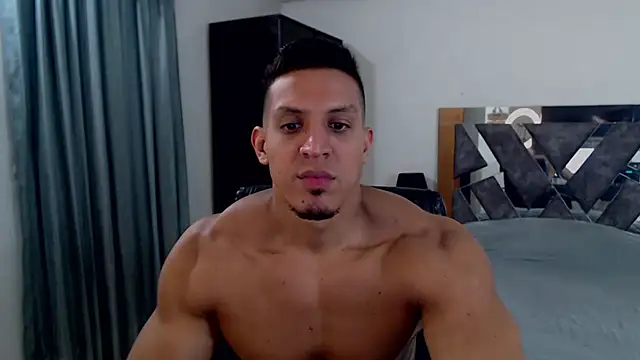 Snapshot of Frank_heaven01 chatting on June 11, 2026, 4:10 am Frank heaven01 online show from June 11, 2026, 4:10 am