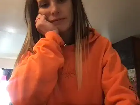 Snapshot of kittycatkendra chatting on January 27, 2025, 8:39 pm kittycatkendra online show from January 27, 2025, 8:39 pm