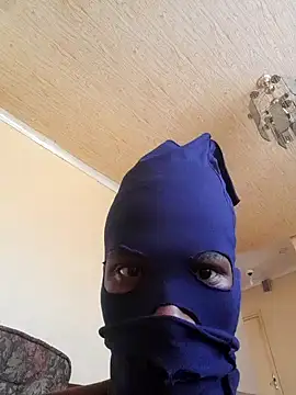 Snapshot of koolbend chatting on February 4, 2025, 8:13 am koolbend online show from February 4, 2025, 8:13 am