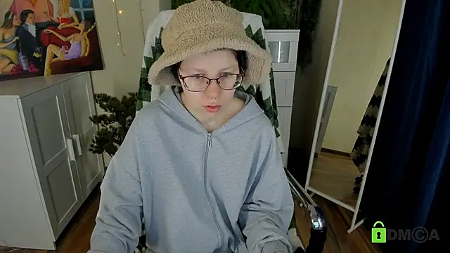 Melissa Wells online show from December 14, 2025, 2:11 pm