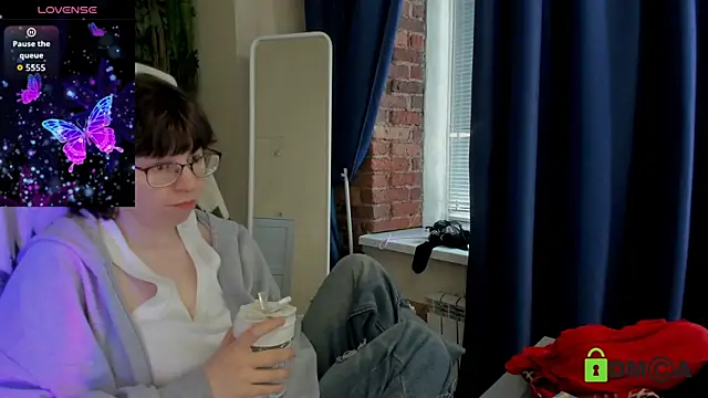 Melissa Wells online show from July 5, 2026, 4:19 am