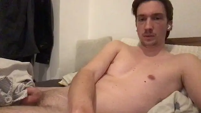 hungandfun05 online show from January 9, 2026, 11:06 pm