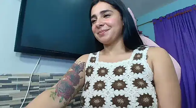 Snapshot of Meganmilk1 chatting on February 4, 2025, 3:36 pm Meganmilk1 online show from February 4, 2025, 3:36 pm