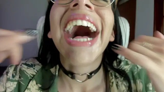 Katty mouth online show from February 3, 2025, 11:05 pm