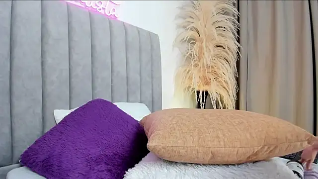 AmatistaSallow   online show from February 9, 2025, 4:57 am