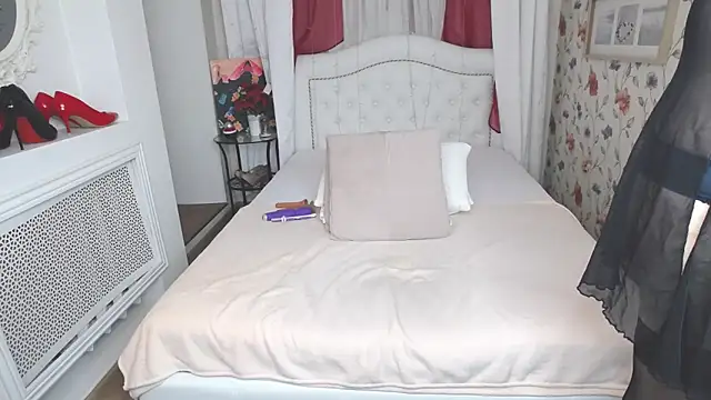 AmiHotGranny online show from March 5, 2026, 6:31 am