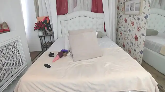AmiHotGranny online show from May 8, 2026, 6:30 am