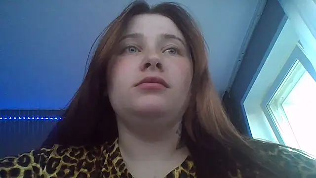 Snapshot of Light_Luna chatting on June 5, 2026, 2:23 pm Light Luna online show from June 5, 2026, 2:23 pm