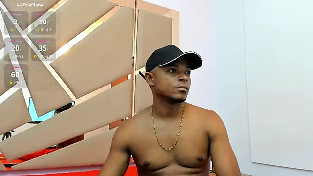 Snapshot of you_and_i9 chatting on March 22, 2025, 7:31 pm you and i9 online show from March 22, 2025, 7:31 pm