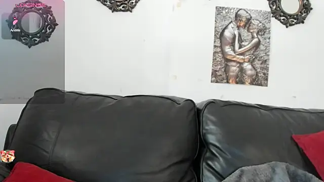 lenna  lujan05 online show from February 12, 2026, 4:13 pm