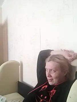 Snapshot of LeraSweet chatting on May 6, 2026, 11:37 am LeraSweet online show from May 6, 2026, 11:37 am