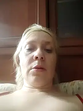 LeraSweet online show from July 17, 2026, 8:46 pm