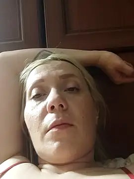 LeraSweet online show from August 1, 2026, 8:19 pm