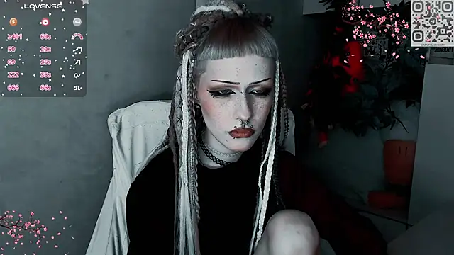 say mary online show from December 3, 2025, 5:44 pm