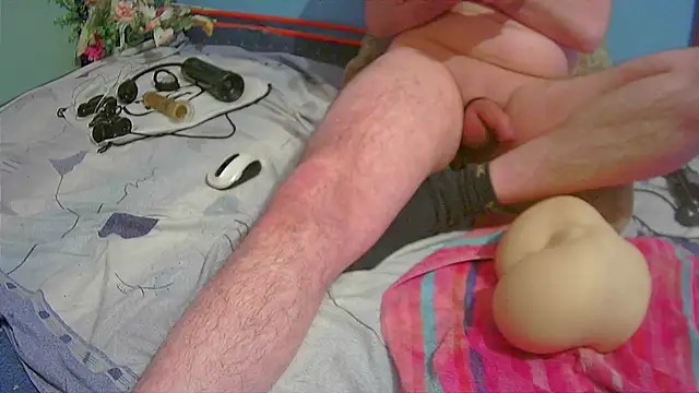 Snapshot of Markxen_cam chatting on December 28, 2024, 1:28 pm Markxen cam online show from December 28, 2024, 1:28 pm