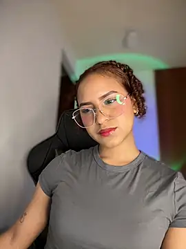 gretta kler1 online show from February 23, 2025, 4:24 pm