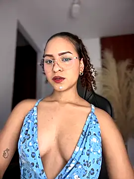 gretta kler1 online show from November 3, 2025, 10:21 pm