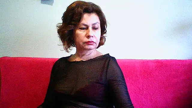 Snapshot of Mat_Elenore chatting on June 1, 2026, 5:20 am Mat Elenore online show from June 1, 2026, 5:20 am