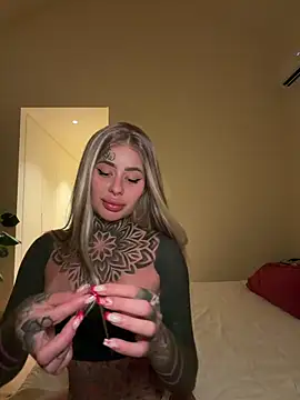 Snapshot of bambixboo chatting on June 12, 2026, 9:57 pm bambixboo online show from June 12, 2026, 9:57 pm