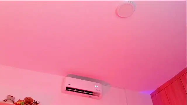 Snapshot of rose_saenz chatting on October 10, 2025, 7:46 pm rose saenz online show from October 10, 2025, 7:46 pm