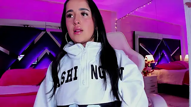 Snapshot of Andrex_Joness chatting on February 7, 2025, 3:34 am Andrex Joness online show from February 7, 2025, 3:34 am