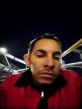 Snapshot of elvergalarga1329 chatting on December 17, 2025, 7:14 am elvergalarga1329 online show from December 17, 2025, 7:14 am