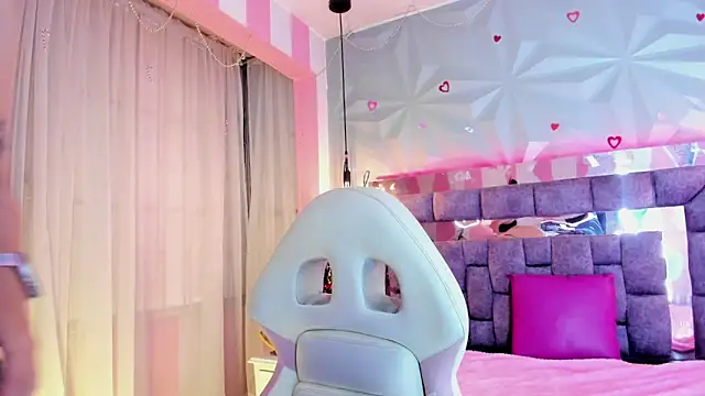 Candy morgan412 online show from December 16, 2025, 11:48 am