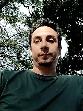 Snapshot of Rejy1992 chatting on November 11, 2025, 8:31 pm Rejy1992 online show from November 11, 2025, 8:31 pm