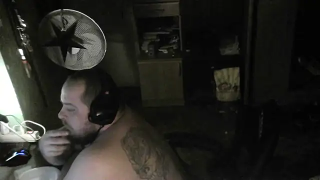 Snapshot of perversalus chatting on January 8, 2025, 5:05 pm perversalus online show from January 8, 2025, 5:05 pm