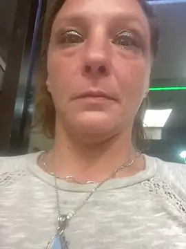 Snapshot of Everlyrose27 chatting on December 10, 2024, 3:09 am Everlyrose27 online show from December 10, 2024, 3:09 am