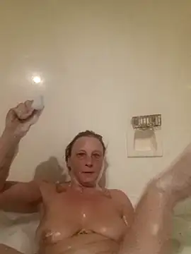 Everlyrose27 online show from January 16, 2025, 2:51 pm